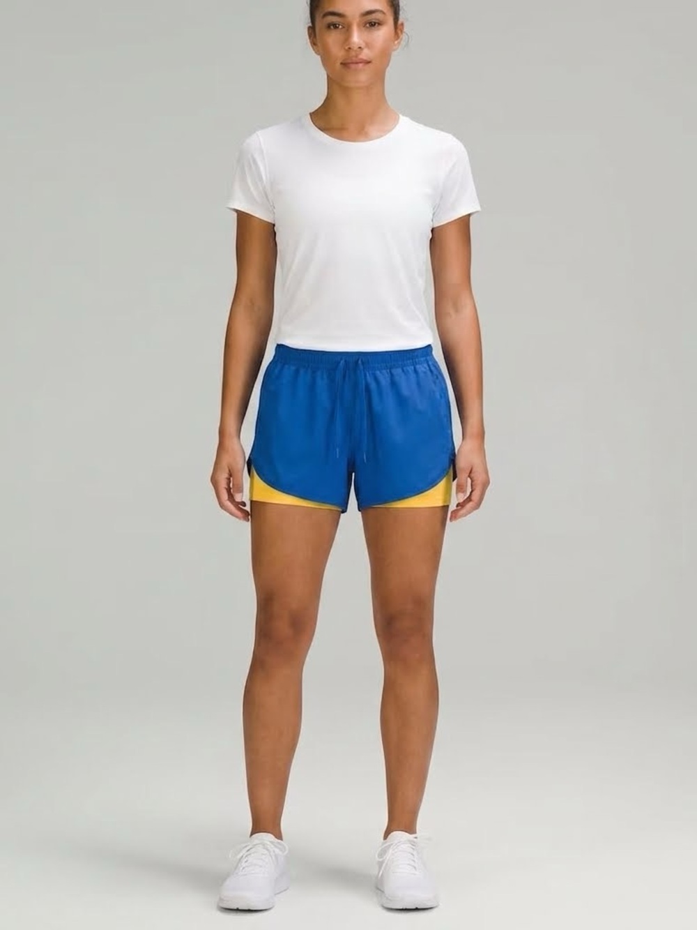 Nike Women's Two-Tone Blue and Yellow Athletic Running Shorts Medium